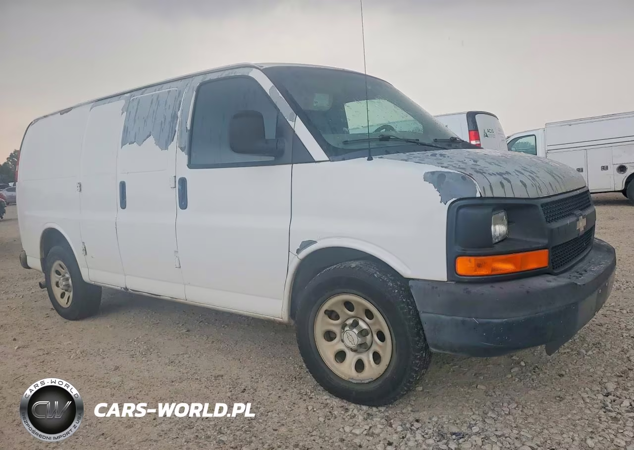 2010 Chevrolet Express 1500 Cargo Delivery Van VIN:1GCUGADX1A1157896 - 4
