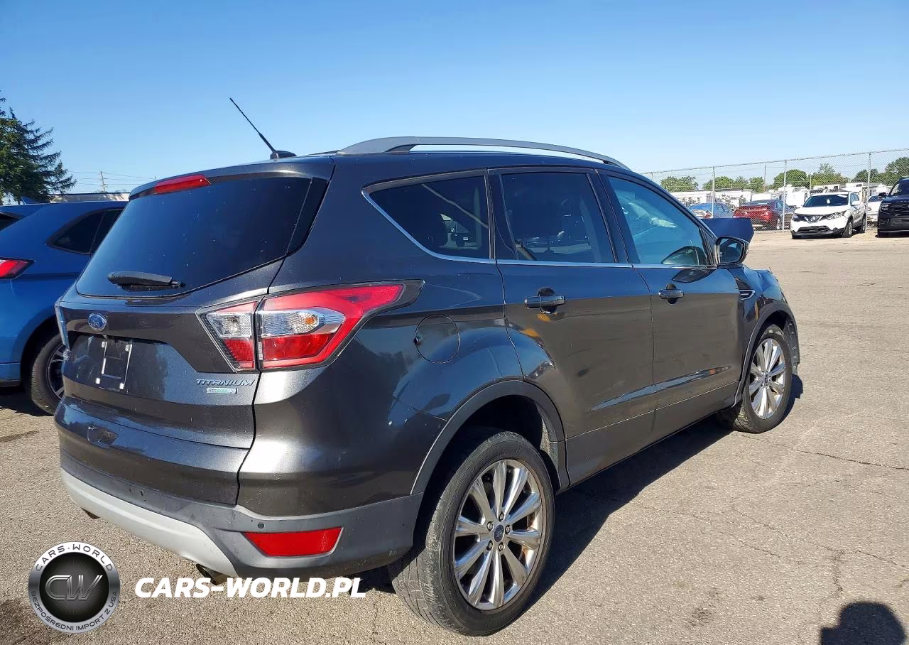2017 Ford Escape Titanium VIN:1FMCU0JDXHUA31517 - 3