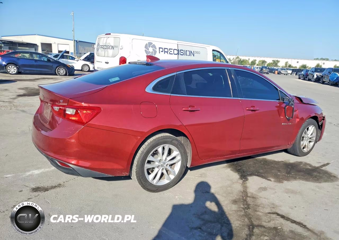 2018 Chevrolet Malibu Lt VIN:1G1ZD5ST3JF151177 - 3