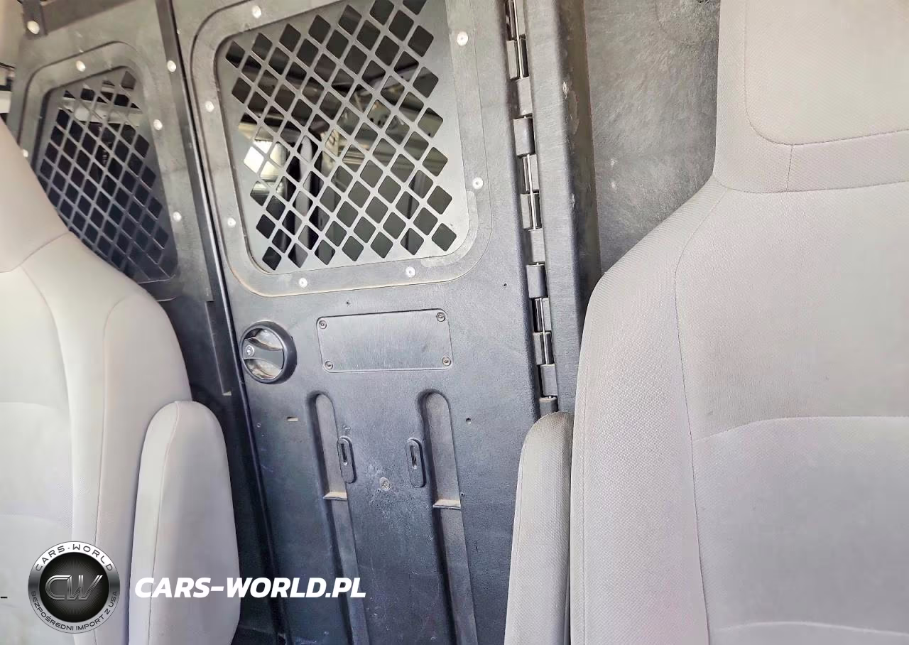 2013 Ford Econoline E150 Van VIN:1FTNE1EW1DDA01442 - 10