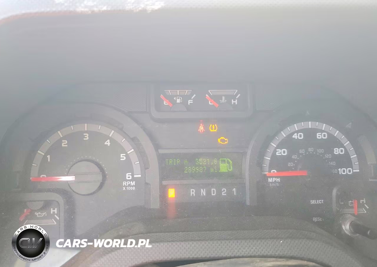 2013 Ford Econoline E150 Van VIN:1FTNE1EW1DDA01442 - 9