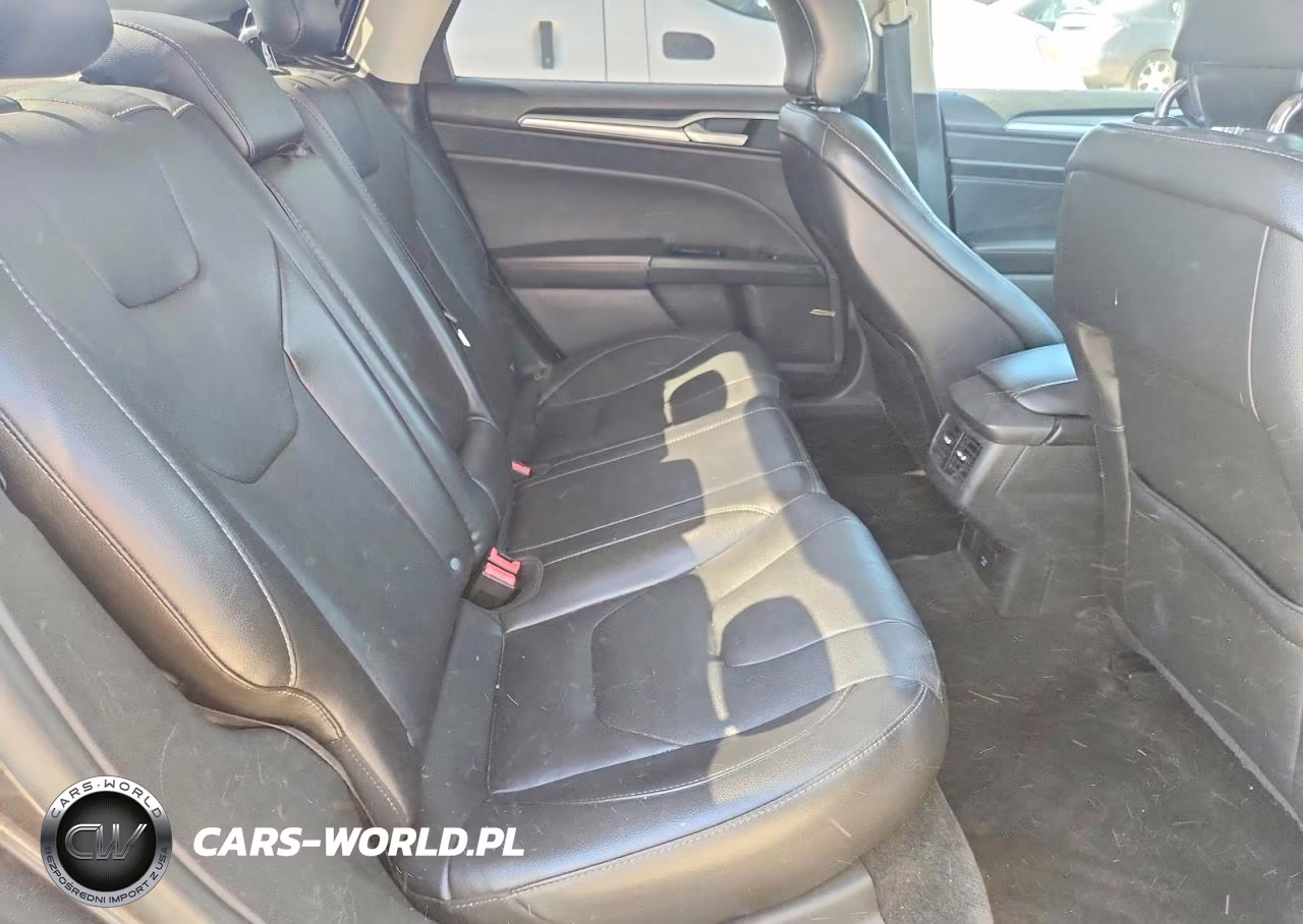 2015 Ford Fusion Hybrid VIN:3FA6P0SU7FR245981 - 10