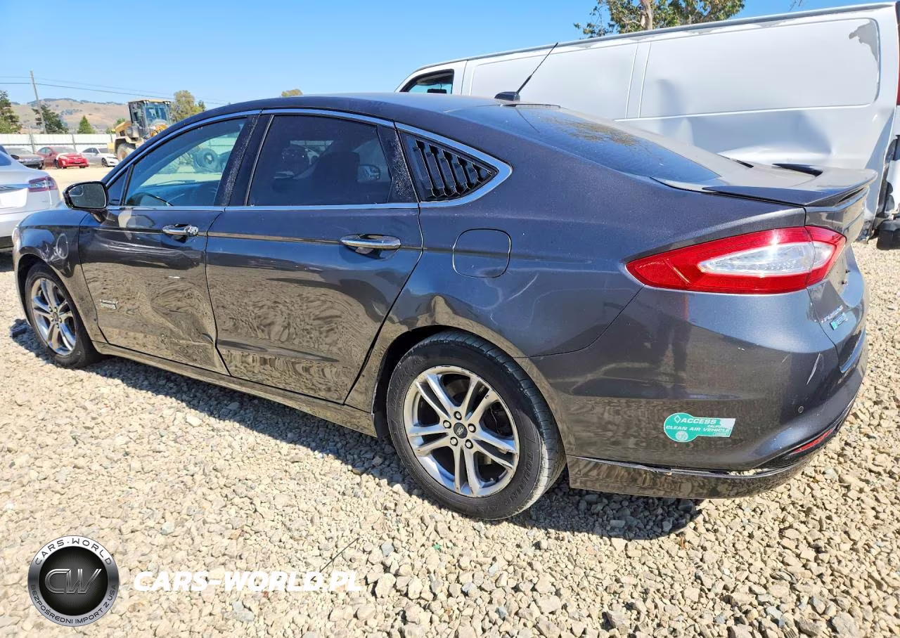 2015 Ford Fusion Hybrid VIN:3FA6P0SU7FR245981 - 2