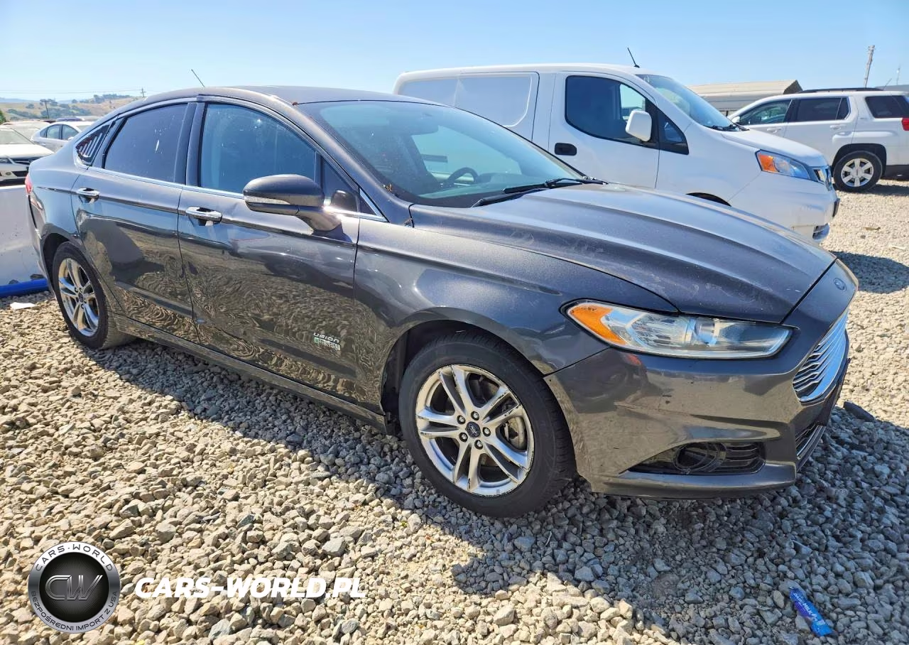2015 Ford Fusion Hybrid VIN:3FA6P0SU7FR245981 - 4