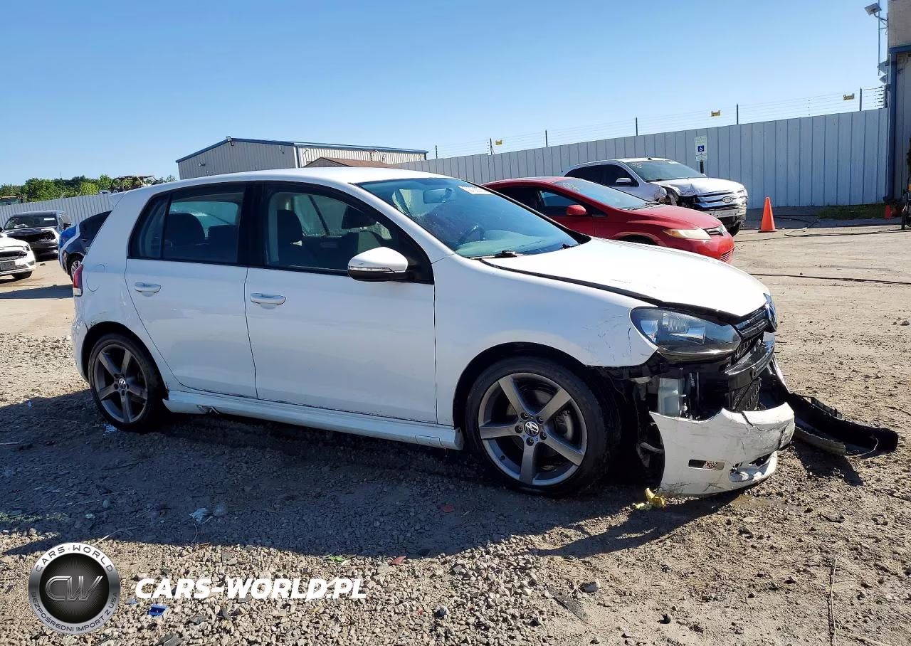 2013 Volkswagen Golf VIN:WVWDB7AJ7DW089550 - 4