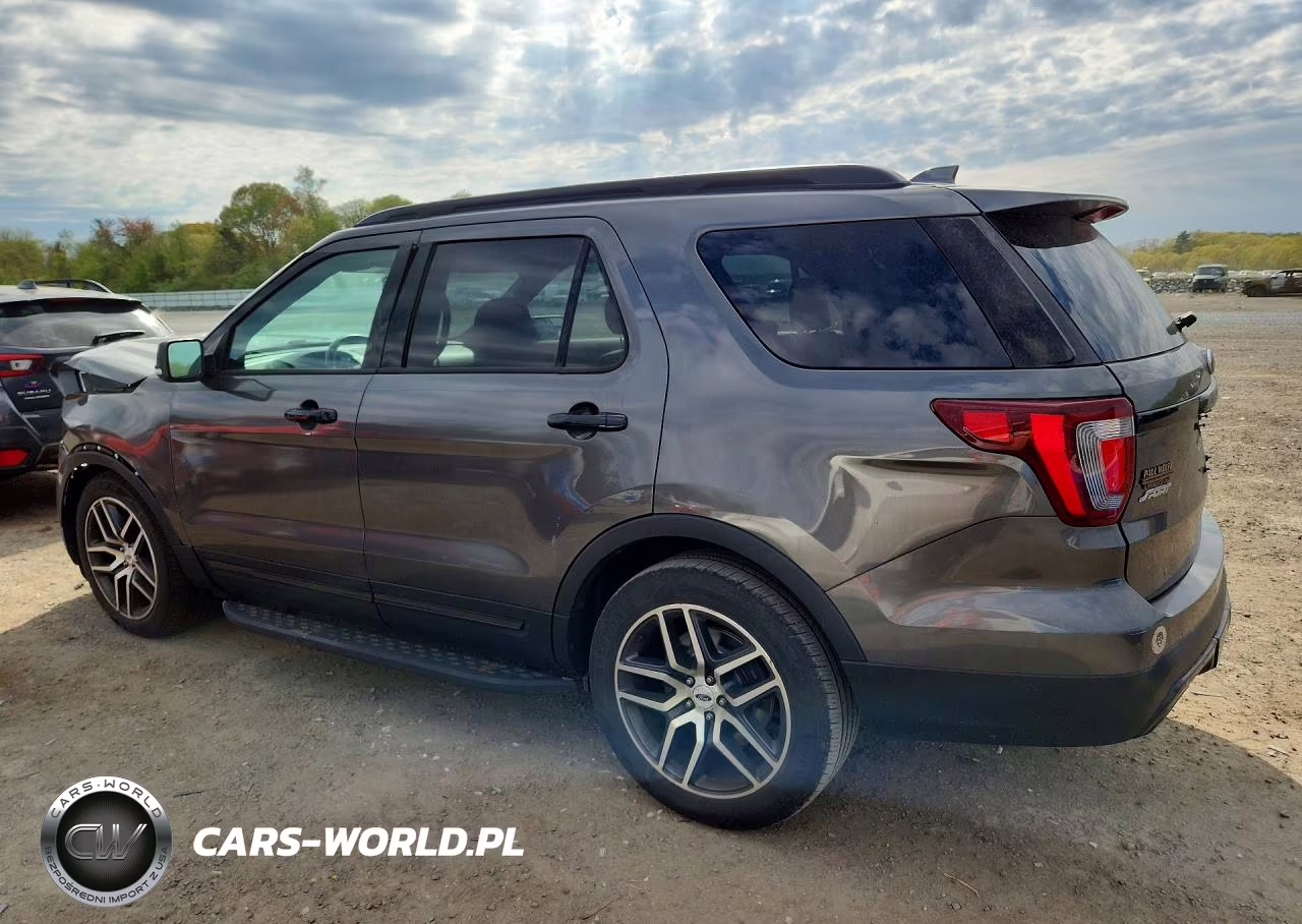2017 Ford Explorer Sport VIN:1FM5K8GTXHGC16449 - 2
