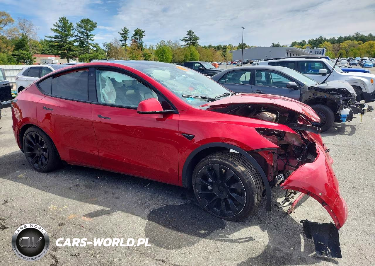 2021 Tesla Model Y VIN:5YJYGDEE3MF207886 - 4