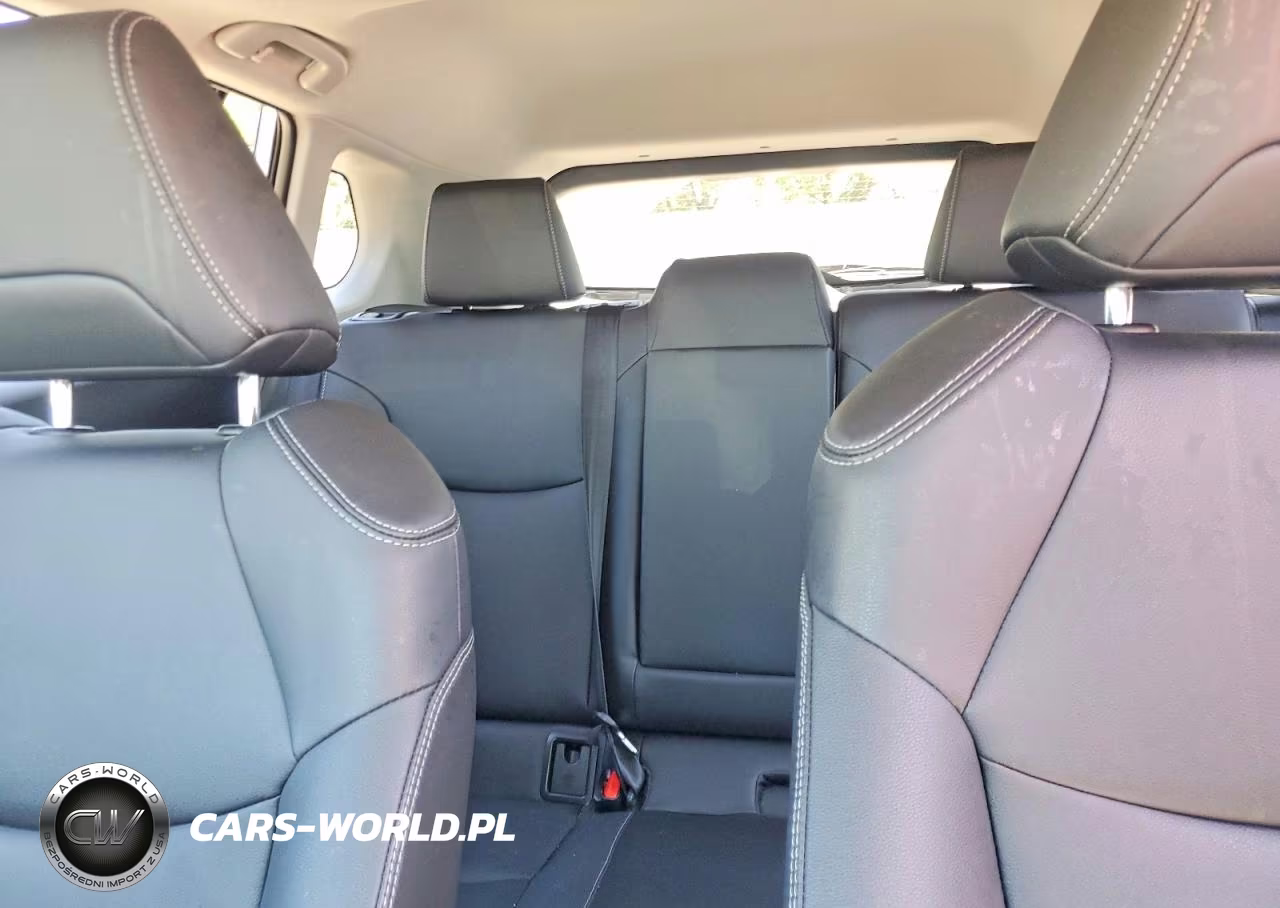2023 Toyota Corolla Cross Xle VIN:7MUDAAAG4PV048307 - 10