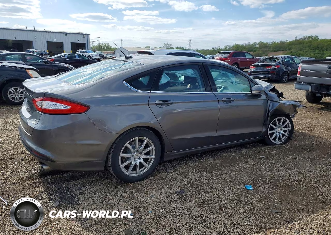 2014 Ford Fusion Se VIN:3FA6P0HD3ER231761 - 3