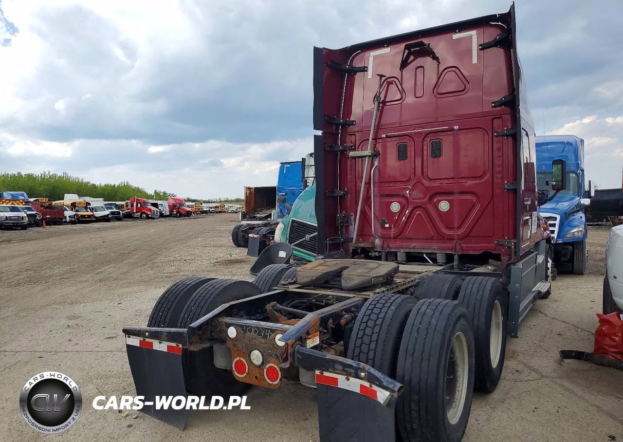 2015 Freightliner Cascadia 125 VIN:3AKJGLD5XFSGJ6075 - 4