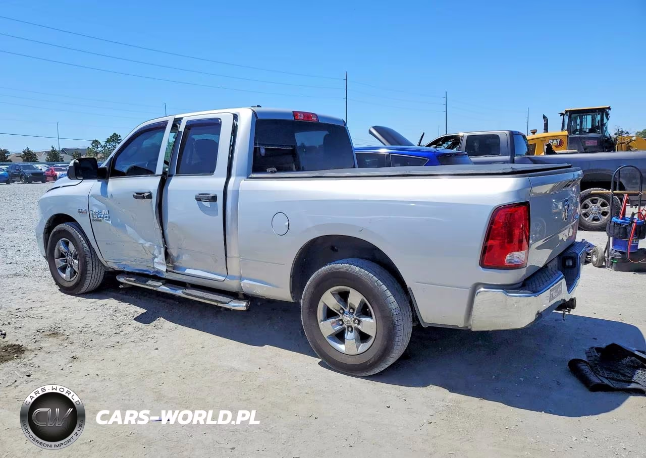 2019 Ram 1500 Classic Tradesman VIN:1C6RR6FT1KS500412 - 2