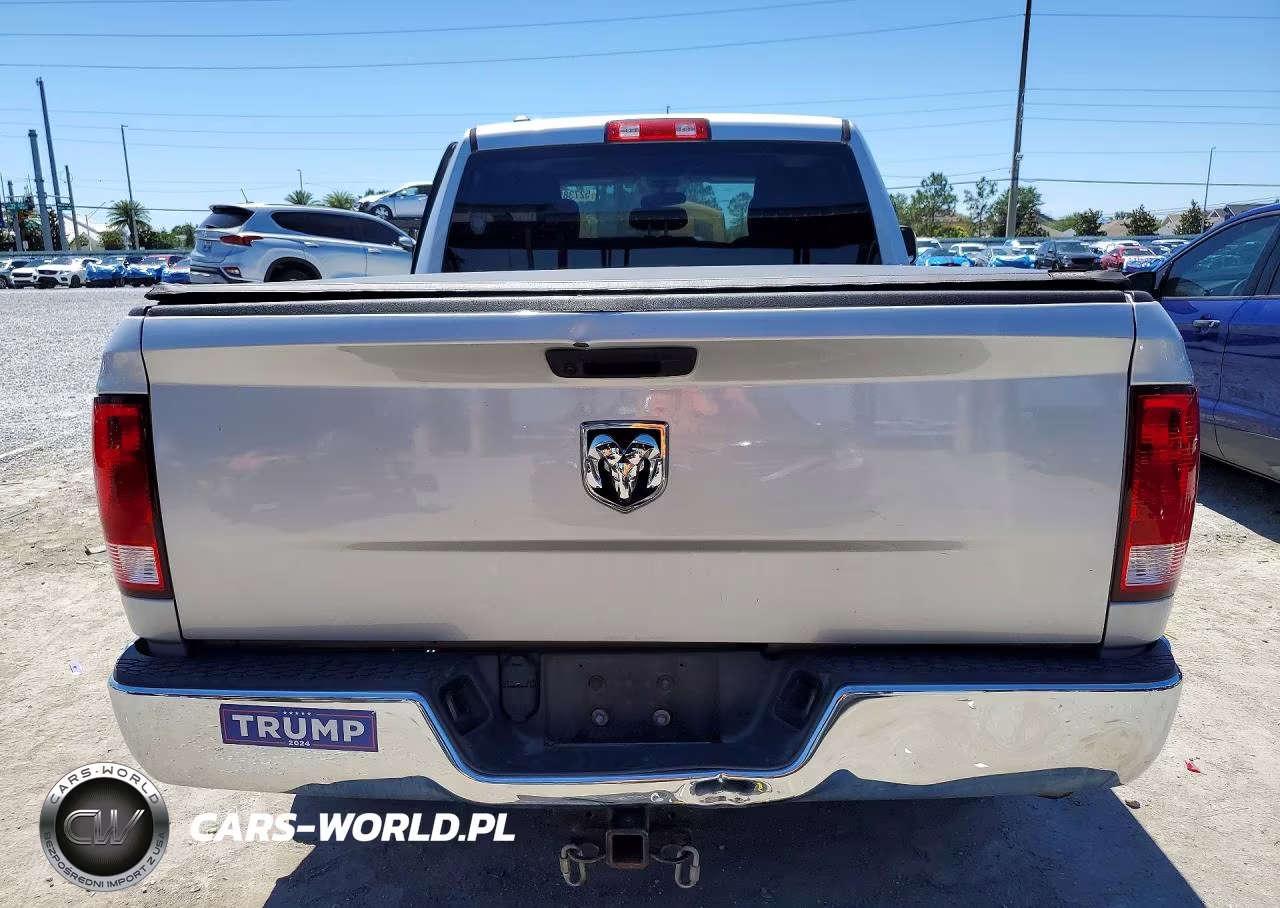 2019 Ram 1500 Classic Tradesman VIN:1C6RR6FT1KS500412 - 6