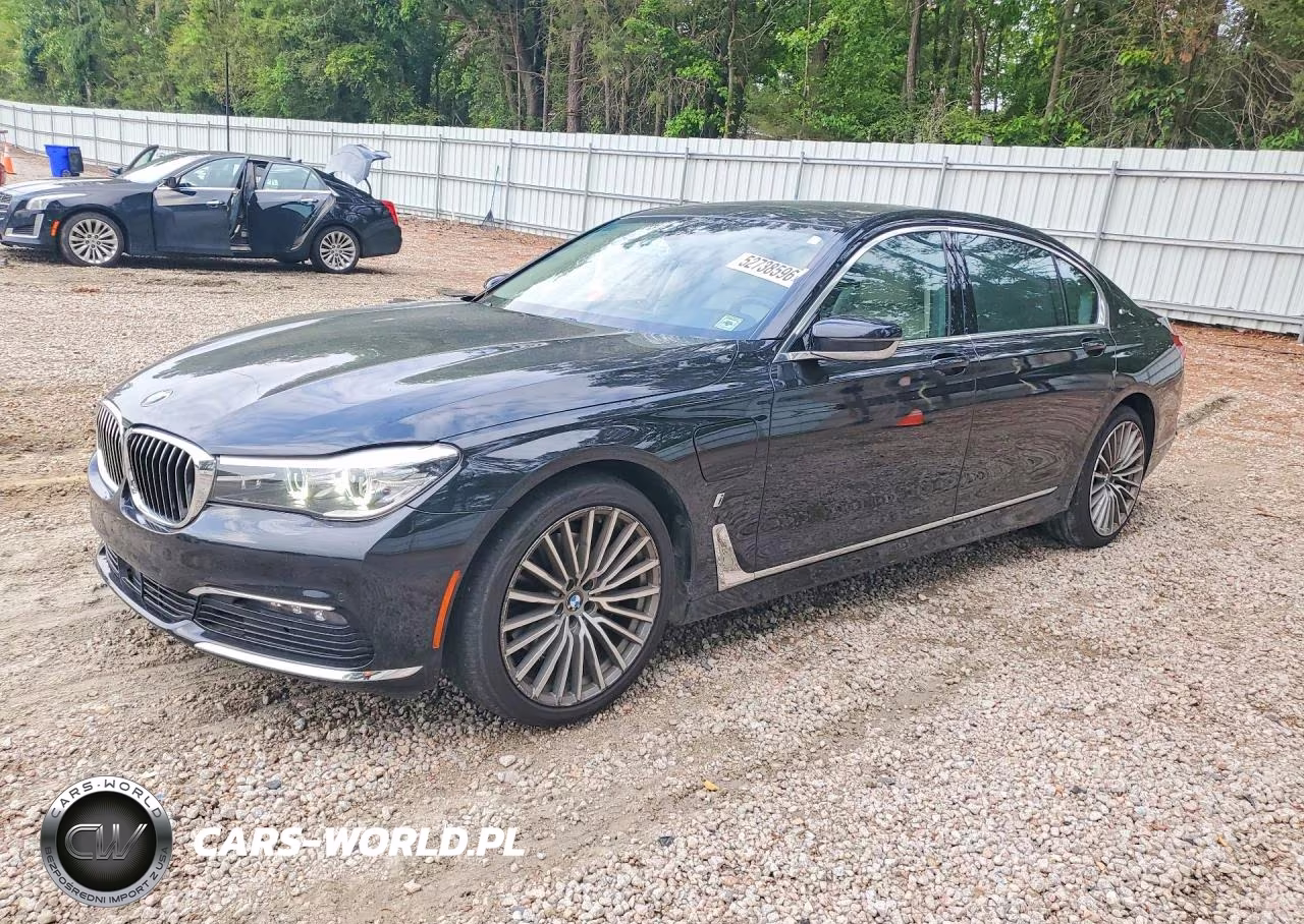 2018 BMW 740 Xe