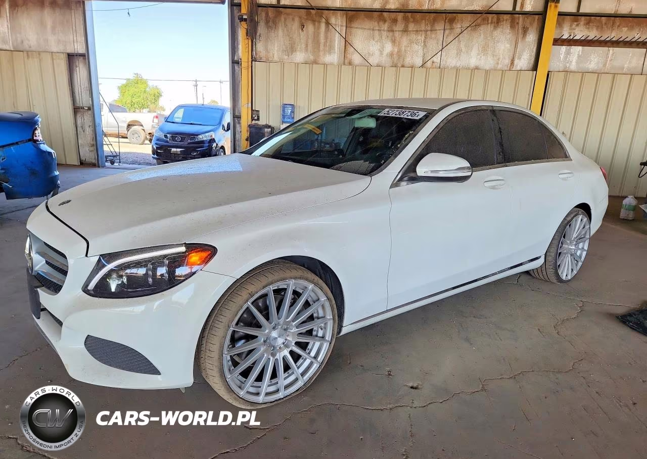 2015 Mercedes-Benz C 300