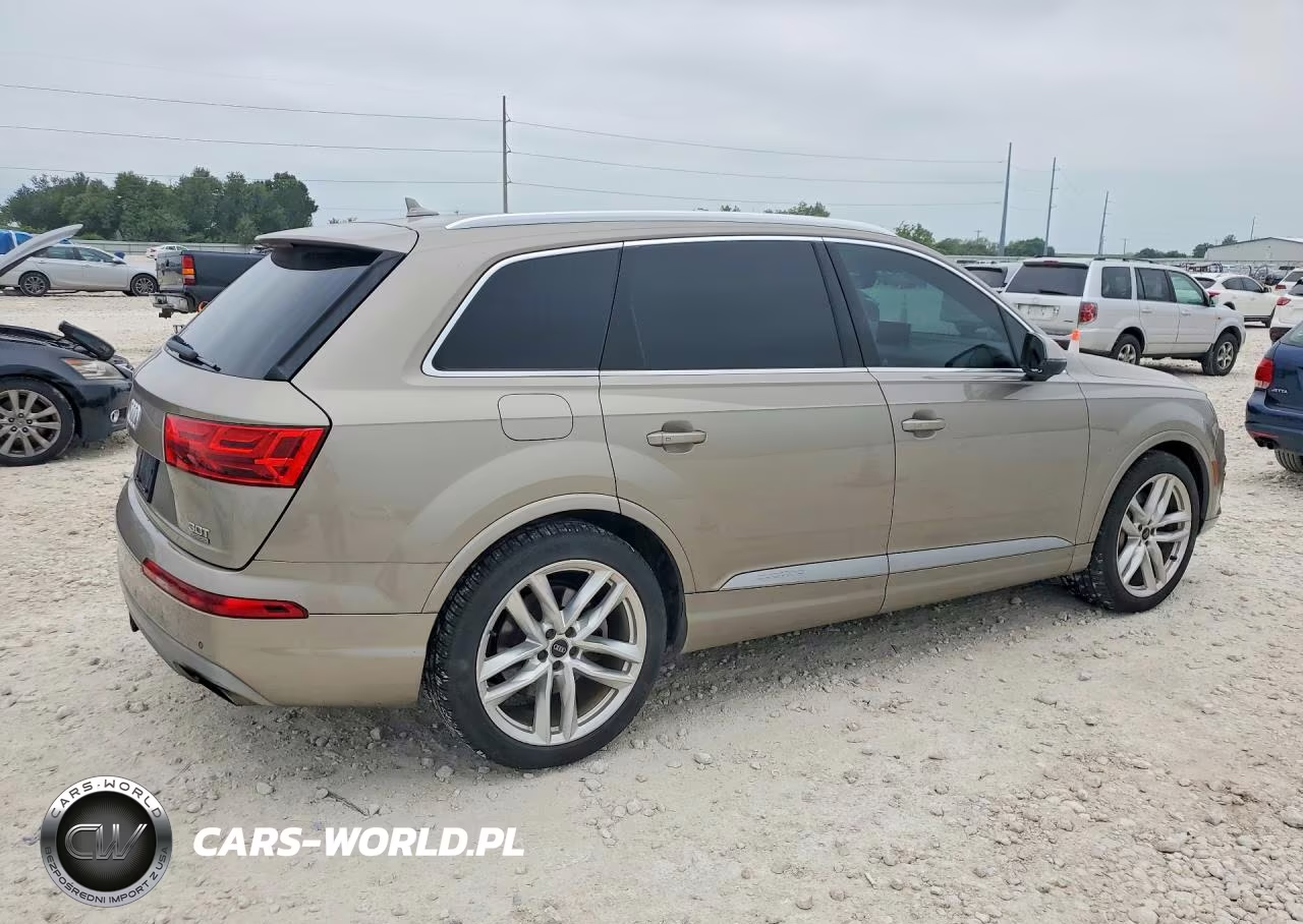 2017 Audi Q7 Prestige VIN:WA1VAAF77HD023125 - 3