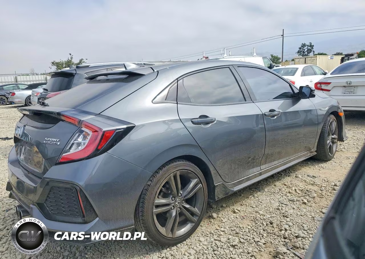2018 Honda Civic Sport Touring VIN:SHHFK7H90JU427373 - 3