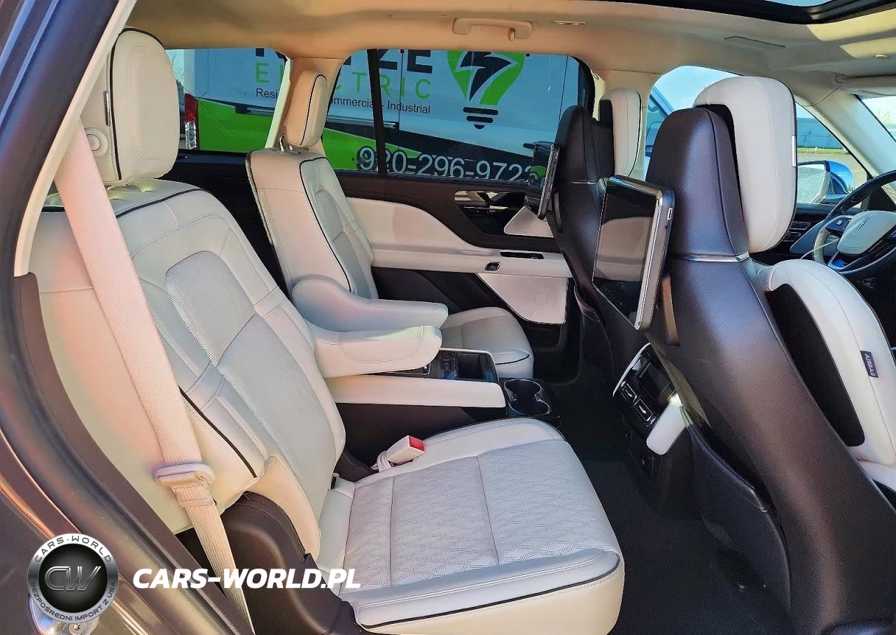 2020 Lincoln Aviator Black Label Grand Touring VIN:5LMYJ9YY4LGL25382 - 11