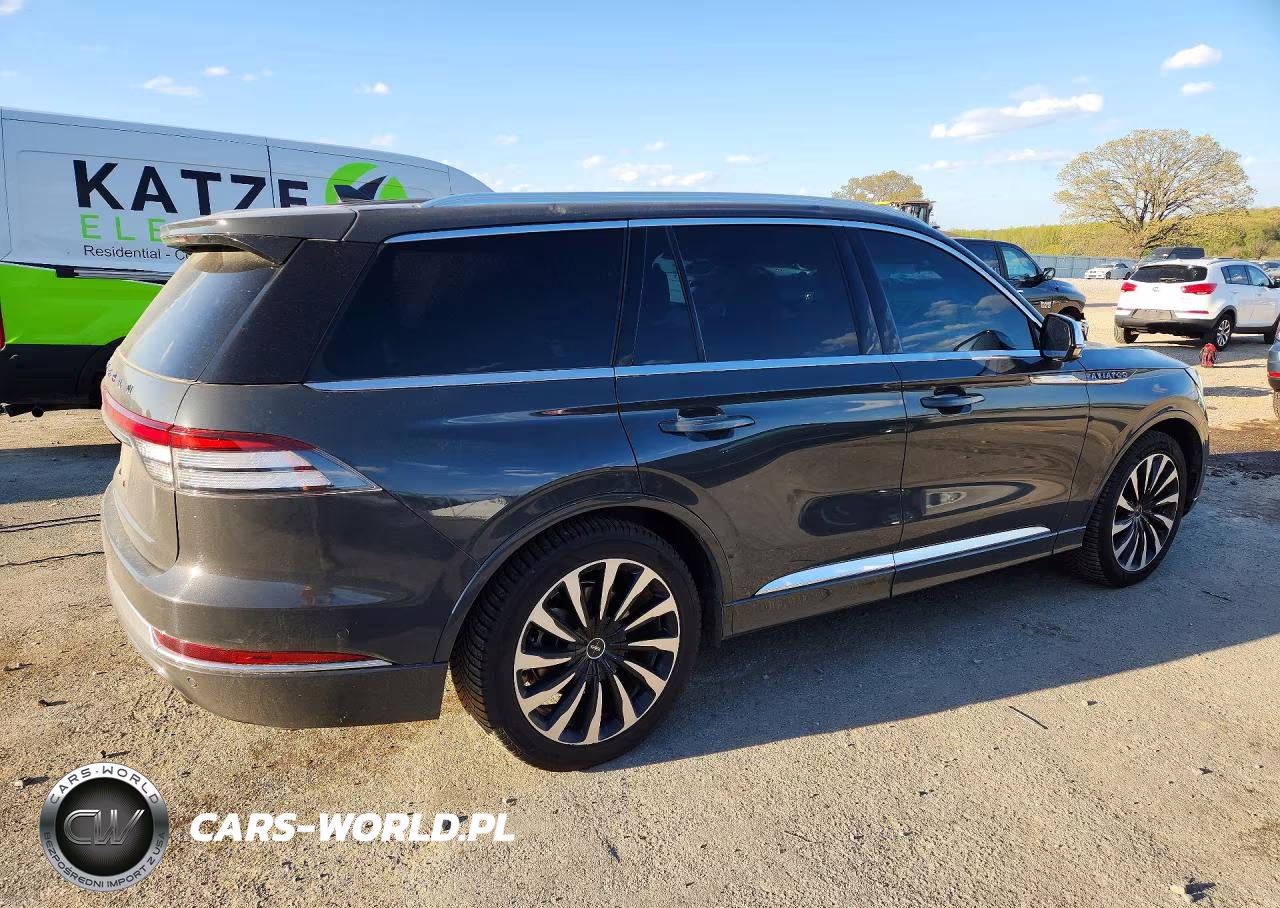 2020 Lincoln Aviator Black Label Grand Touring VIN:5LMYJ9YY4LGL25382 - 3
