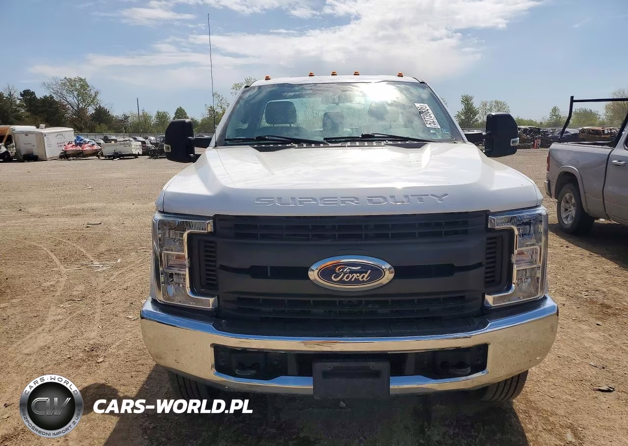 2019 Ford F250 Super Duty VIN:1FTBF2B67KEG79212 - 5