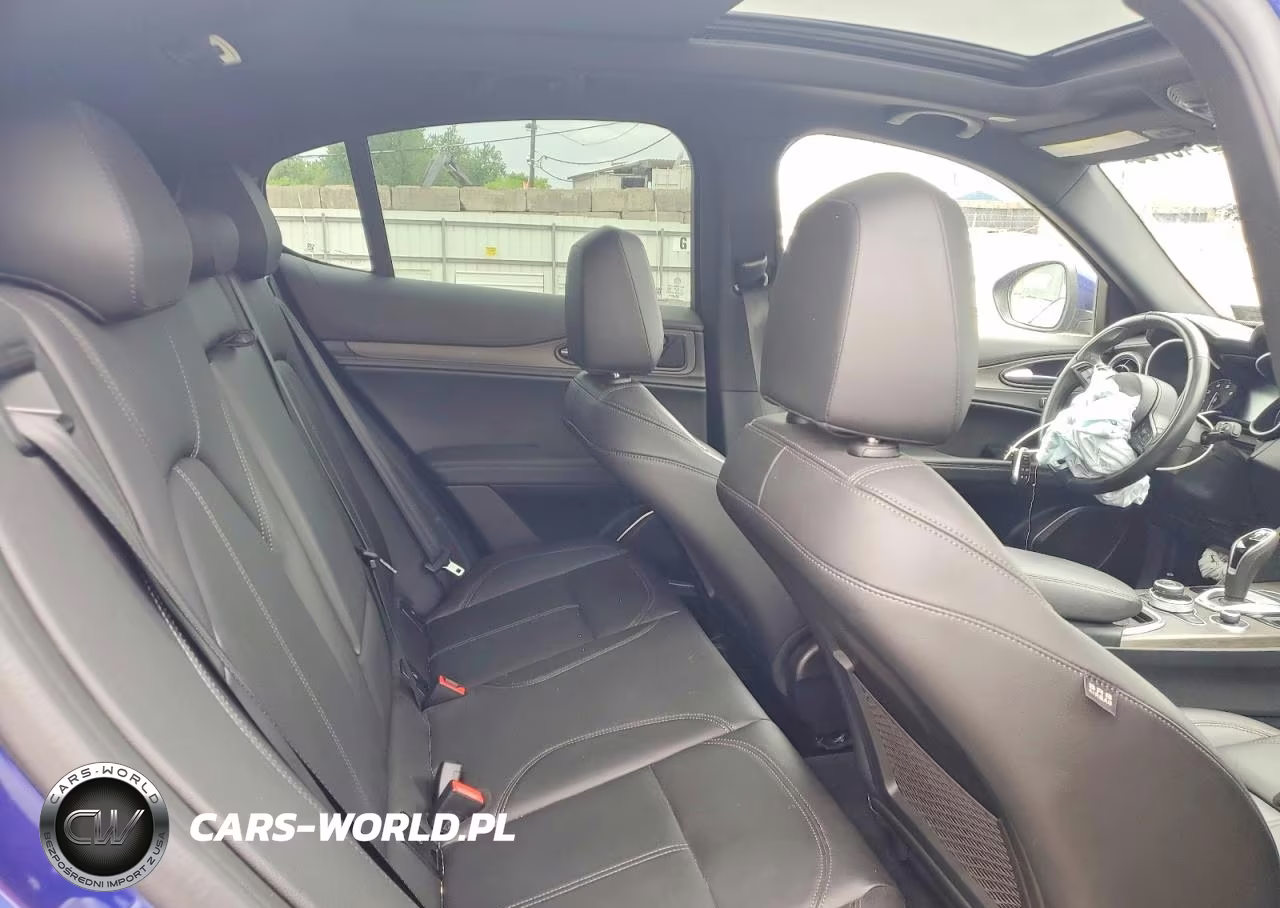 2022 Alfa Romeo Stelvio Ti VIN:ZASPAKBN7N7D38341 - 11