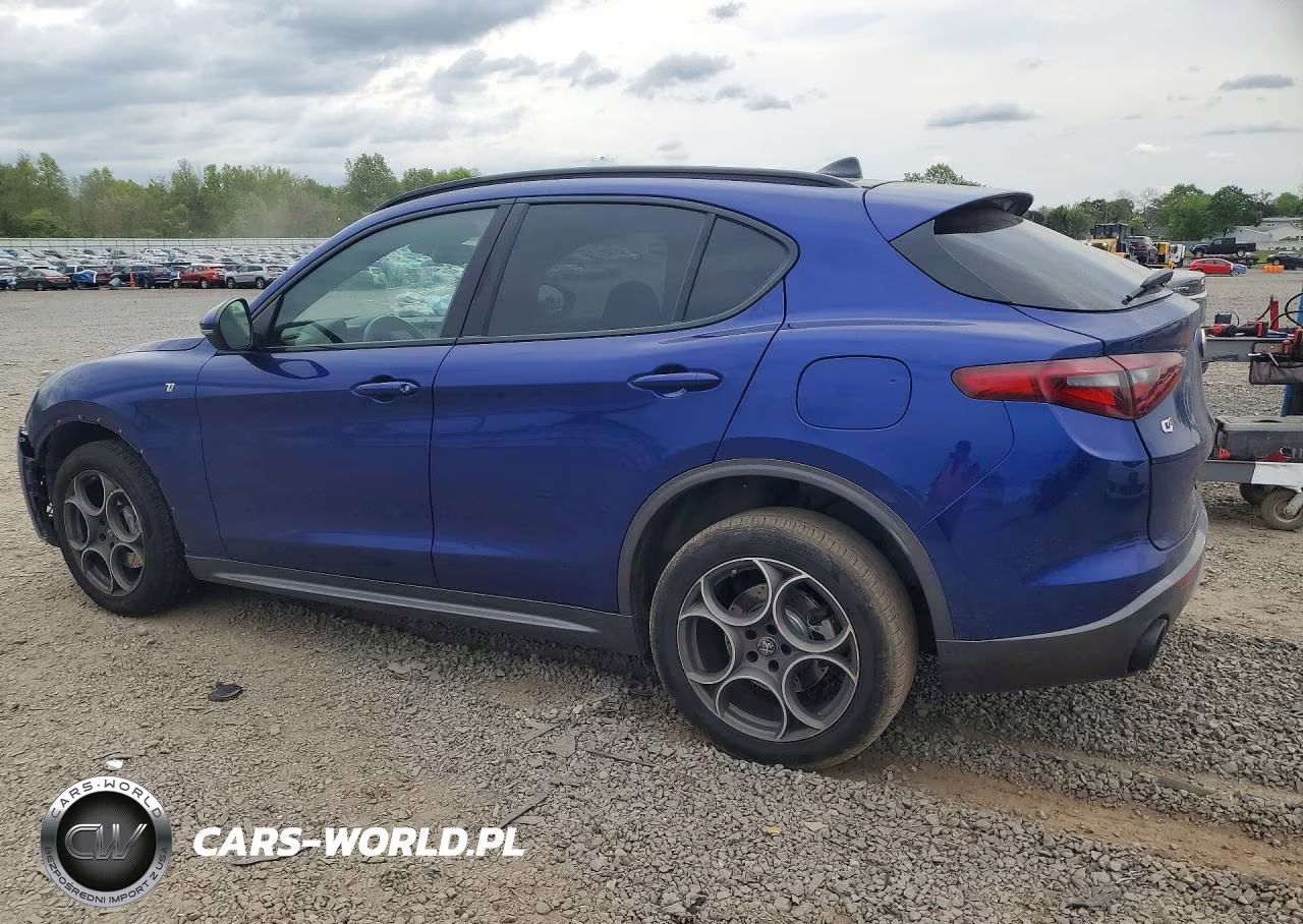2022 Alfa Romeo Stelvio Ti VIN:ZASPAKBN7N7D38341 - 2