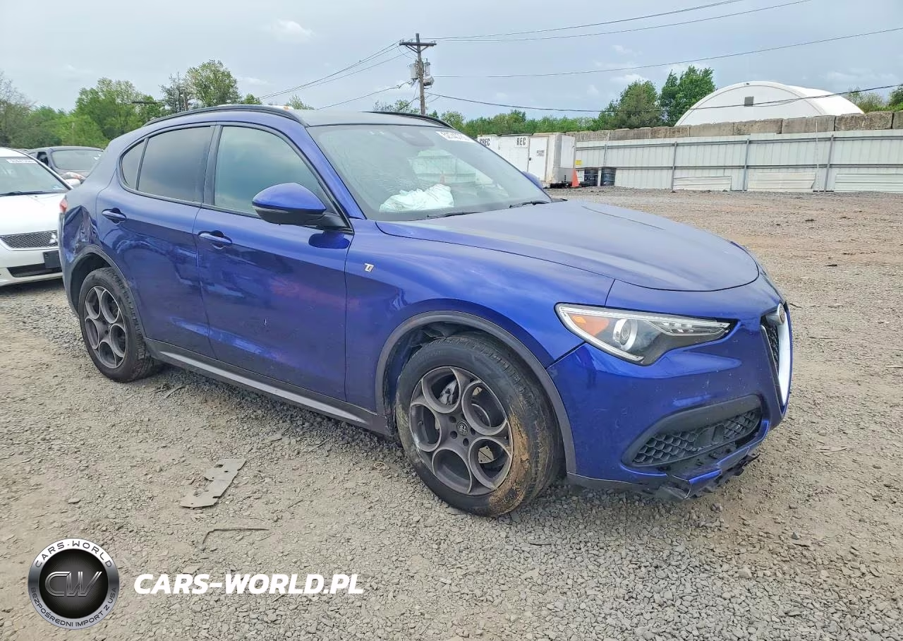 2022 Alfa Romeo Stelvio Ti VIN:ZASPAKBN7N7D38341 - 4