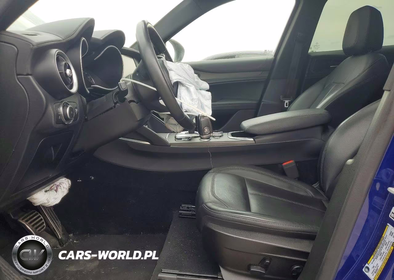 2022 Alfa Romeo Stelvio Ti VIN:ZASPAKBN7N7D38341 - 7