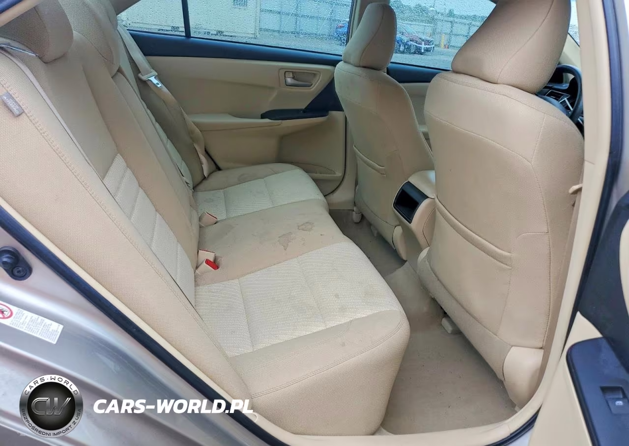 2015 Toyota Camry Le VIN:4T1BF1FK0FU496193 - 10