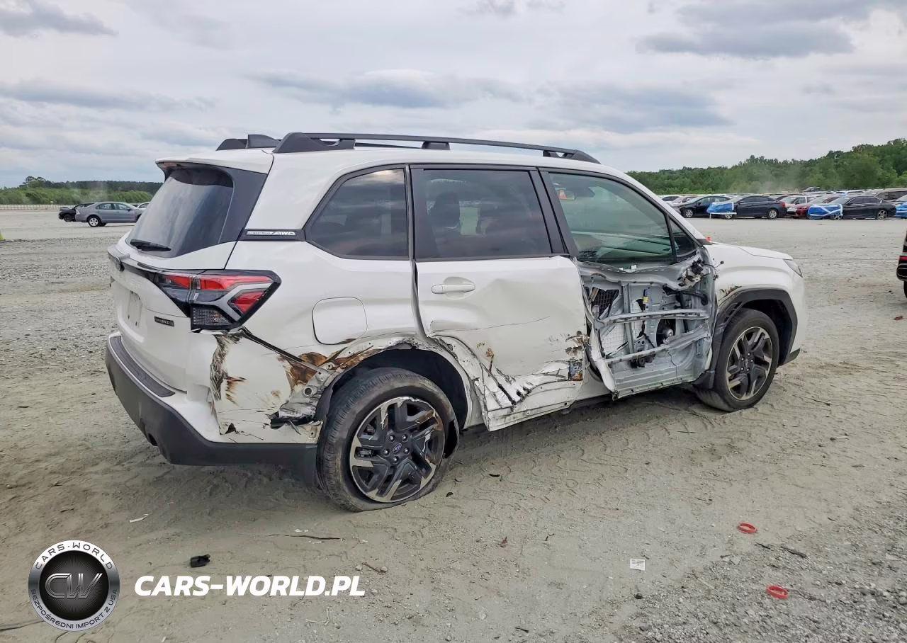 2025 Subaru Forester Premium VIN:JF2SLSED7SH407987 - 3