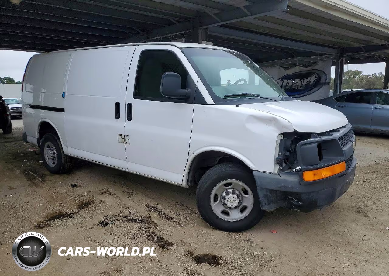 2010 Chevrolet Express G2500 VIN:1GCZGFBA5A1165887 - 4