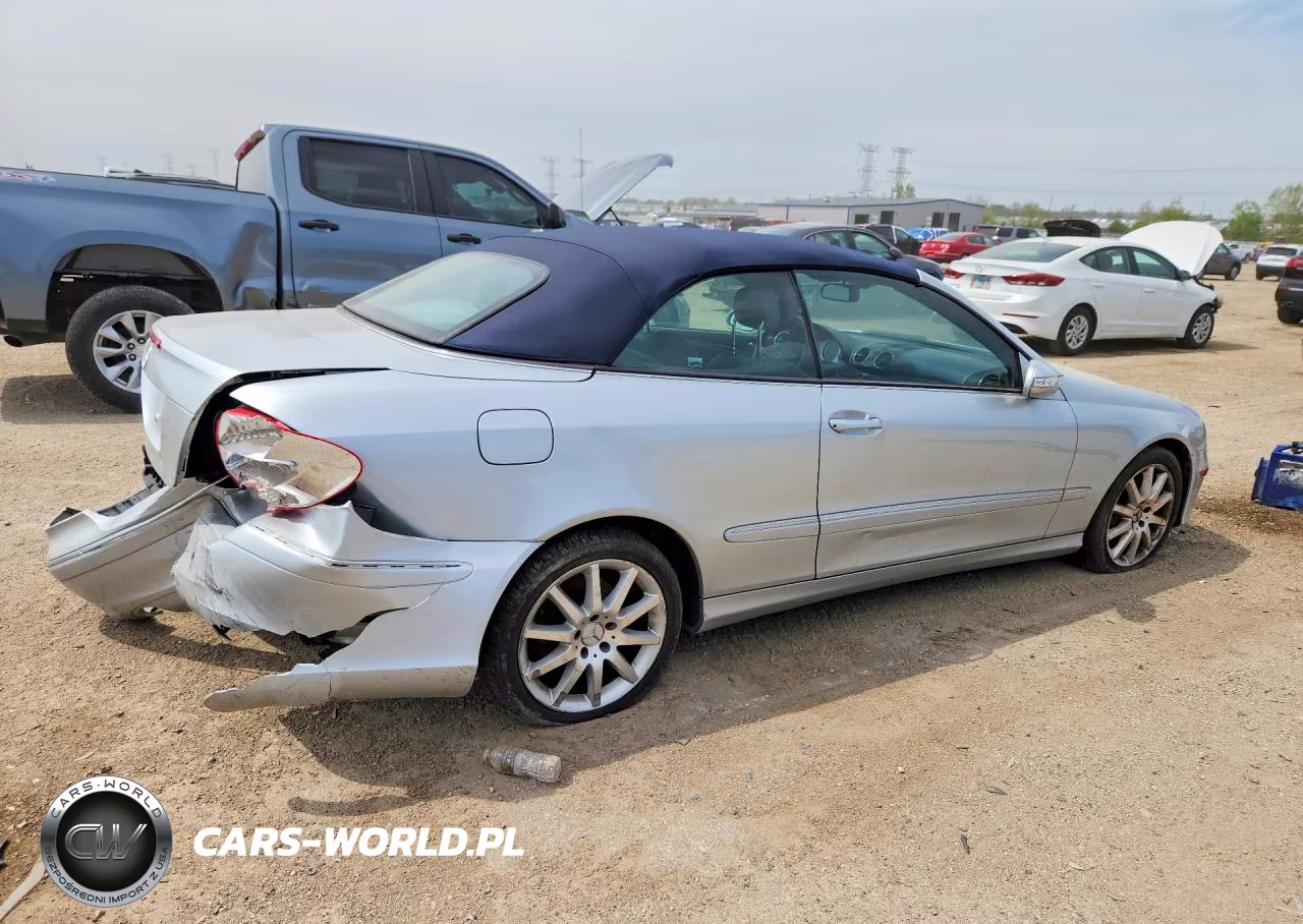 2007 Mercedes-Benz Clk 350 VIN:WDBTK56F47T075694 - 3