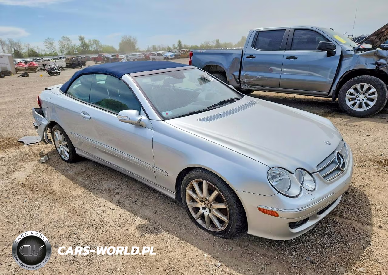 2007 Mercedes-Benz Clk 350 VIN:WDBTK56F47T075694 - 4