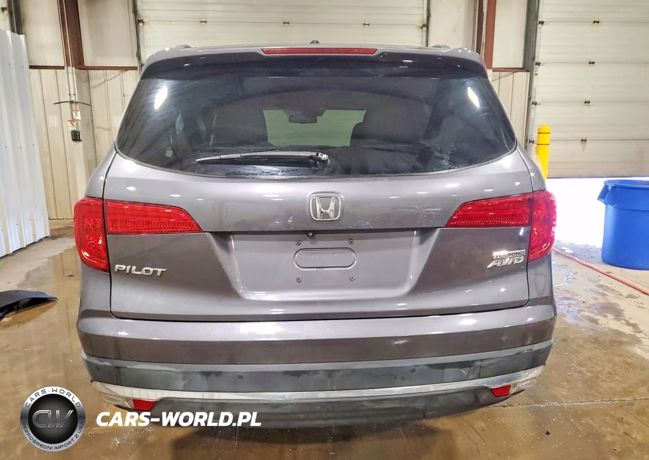 2018 Honda Pilot Touring VIN:5FNYF6H9XJB039799 - 6