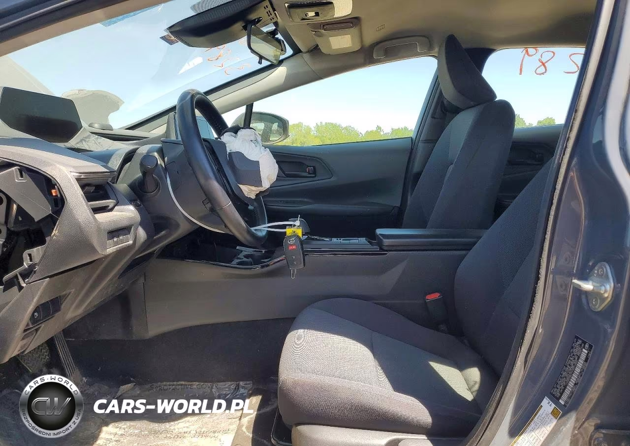 2023 Toyota Prius Le VIN:JTDACAAU1P3010452 - 7