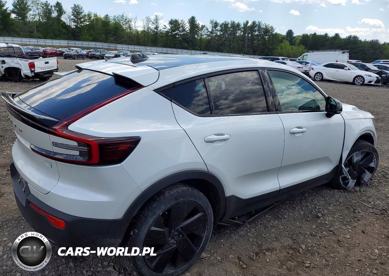 2023 Volvo C40 Recharge Ultimate VIN:YV4ED3GMXP2061095 - 3