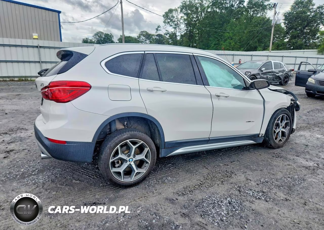 2018 BMW X1 Sdrive28I VIN:WBXHU7C38J5H41416 - 3