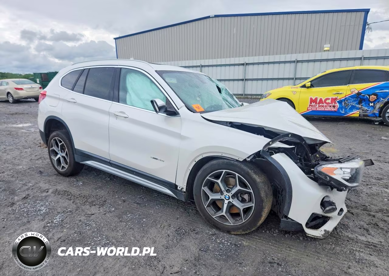 2018 BMW X1 Sdrive28I VIN:WBXHU7C38J5H41416 - 4