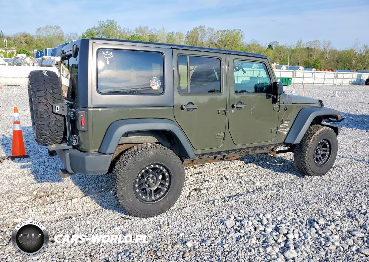 2016 Jeep Wrangler Unlimited Sport VIN:1C4BJWDG1GL148196 - 3