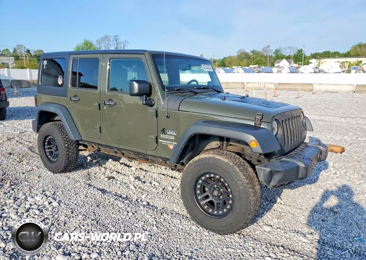 2016 Jeep Wrangler Unlimited Sport VIN:1C4BJWDG1GL148196 - 4