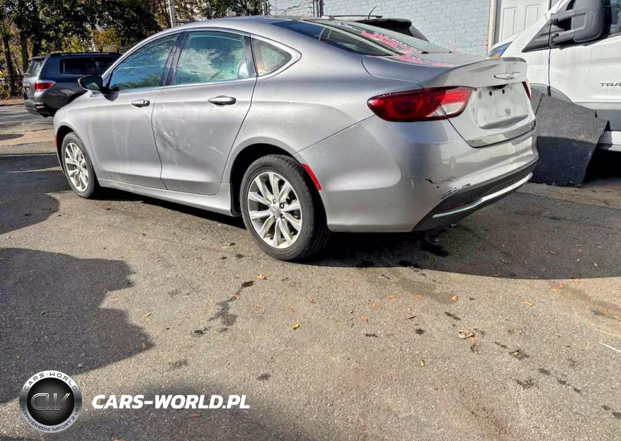 2015 Chrysler 200 C VIN:1C3CCCCB9FN734803 - 3