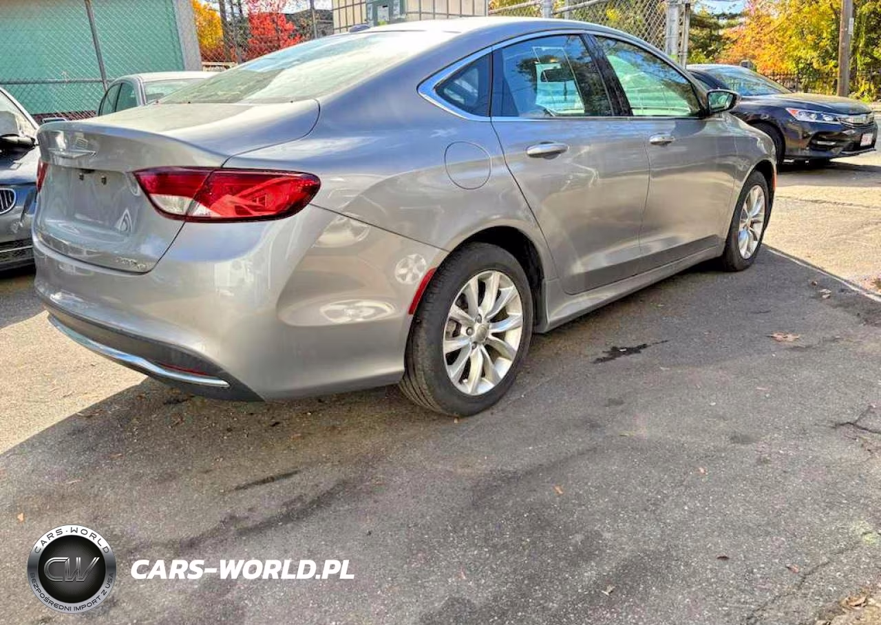 2015 Chrysler 200 C VIN:1C3CCCCB9FN734803 - 4