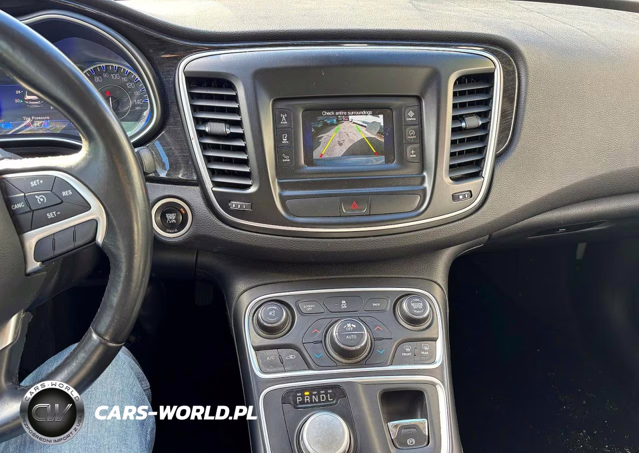 2015 Chrysler 200 C VIN:1C3CCCCB9FN734803 - 9