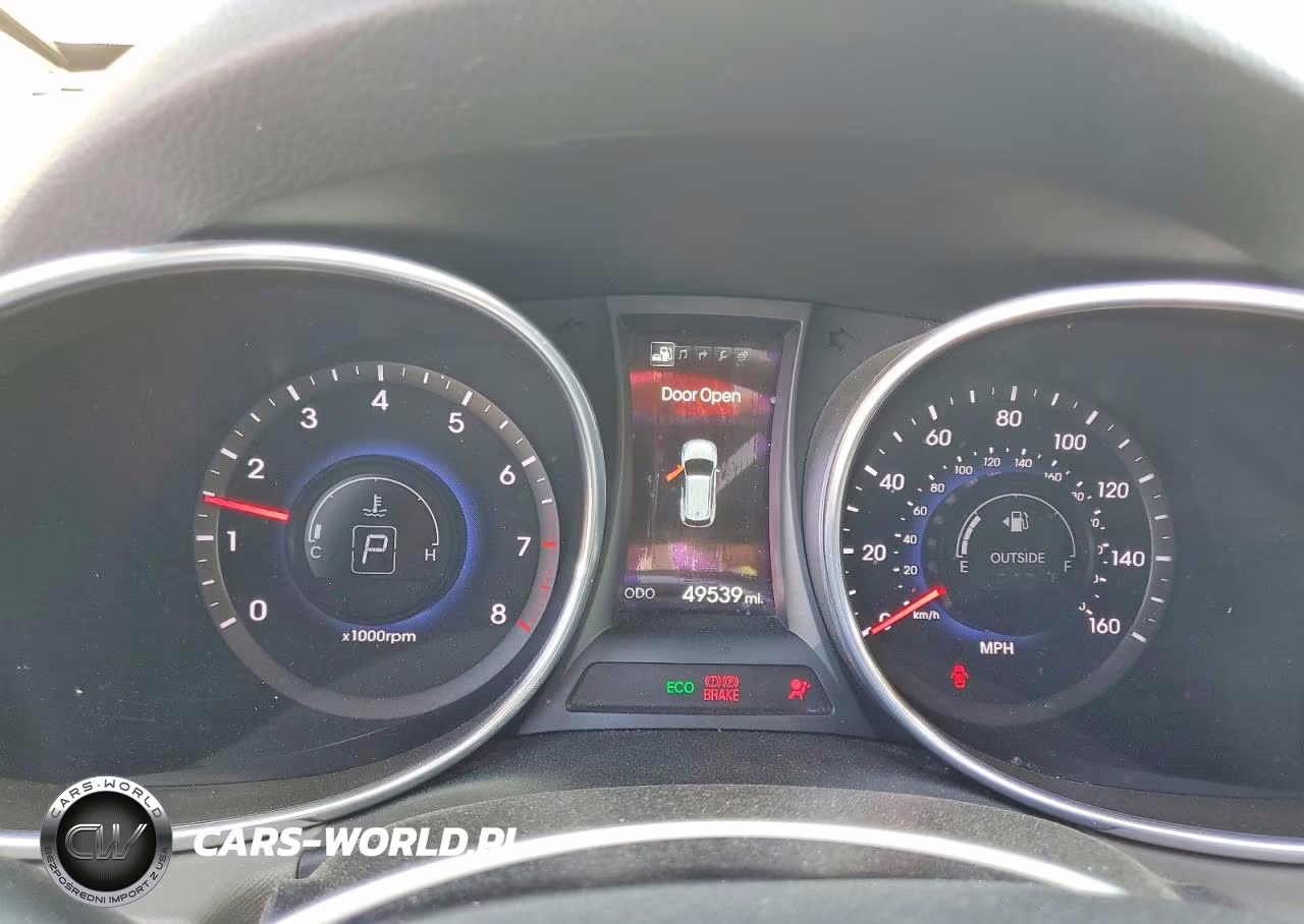 2015 Hyundai Santa Fe Sport 2.4L VIN:5XYZUDLB6FG290859 - 9