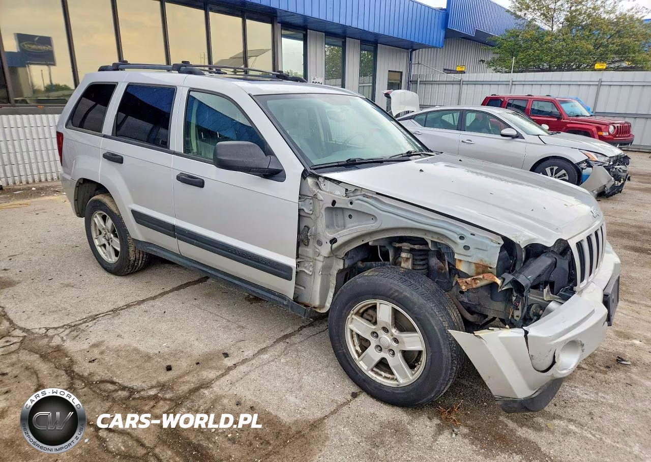 2005 Jeep Grand Cherokee Laredo VIN:1J4HR48N65C538993 - 4