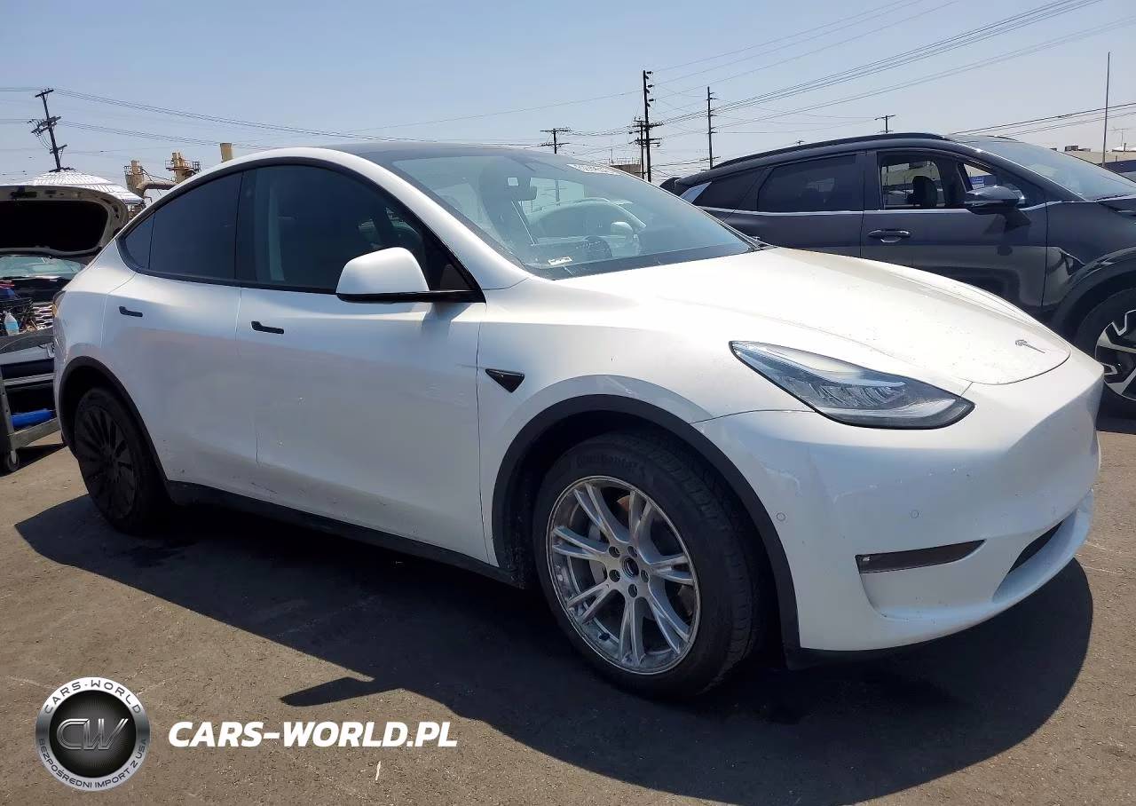 2021 Tesla Model Y VIN:5YJYGDEE4MF214992 - 4