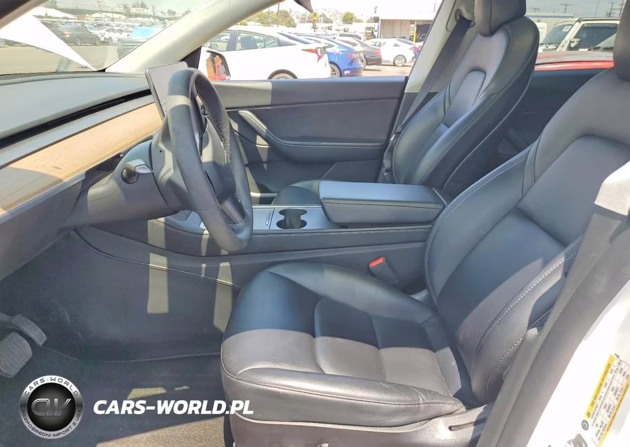 2021 Tesla Model Y VIN:5YJYGDEE4MF214992 - 7