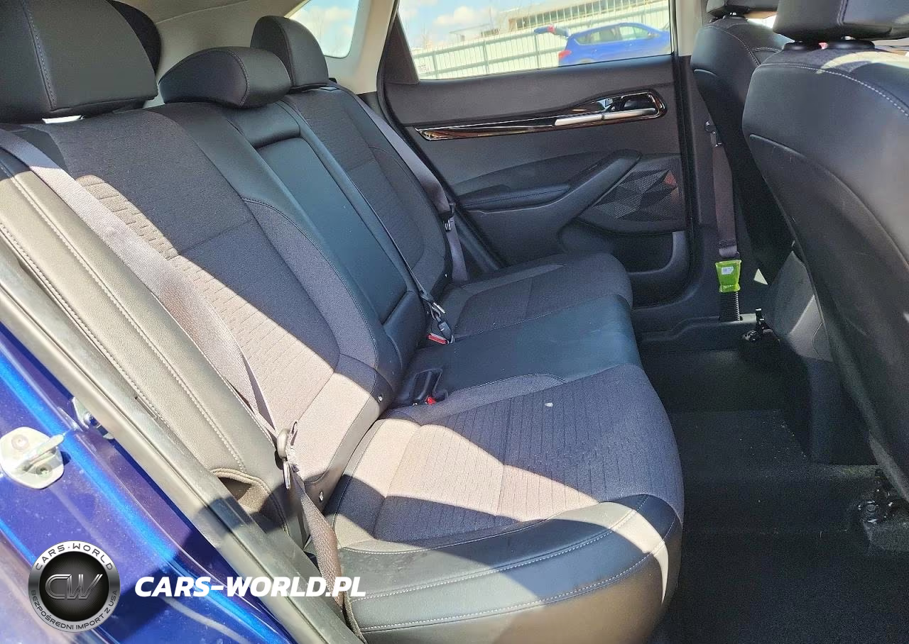 2021 Kia Seltos S VIN:KNDEUCA28M7131024 - 10