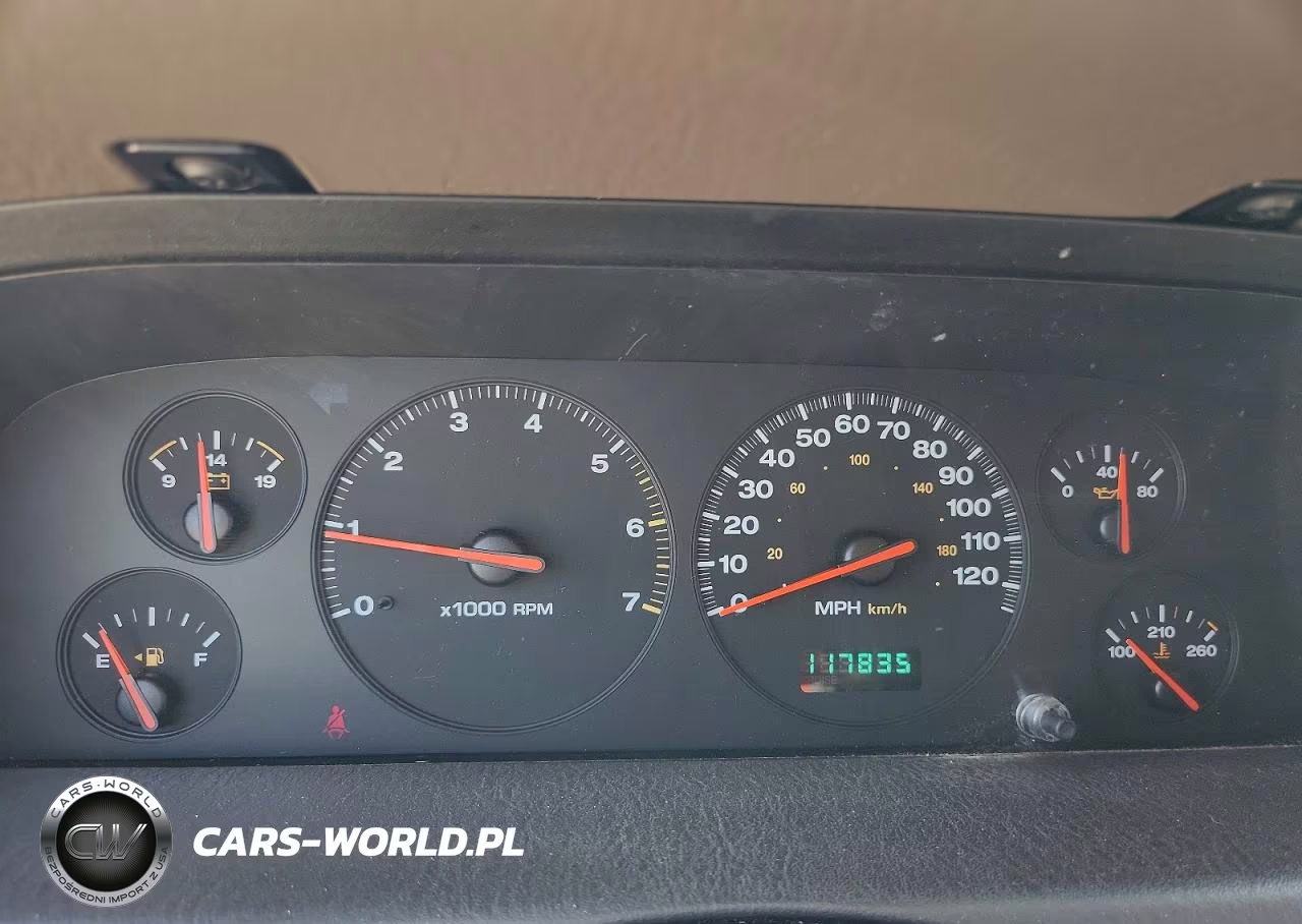 2001 Jeep Grand Cherokee Laredo VIN:1J4GW48S51C607774 - 9