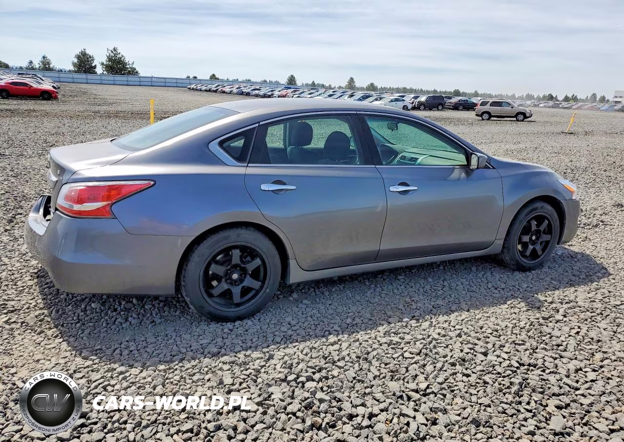 2015 Nissan Altima 2.5 S VIN:1N4AL3AP1FN302021 - 3