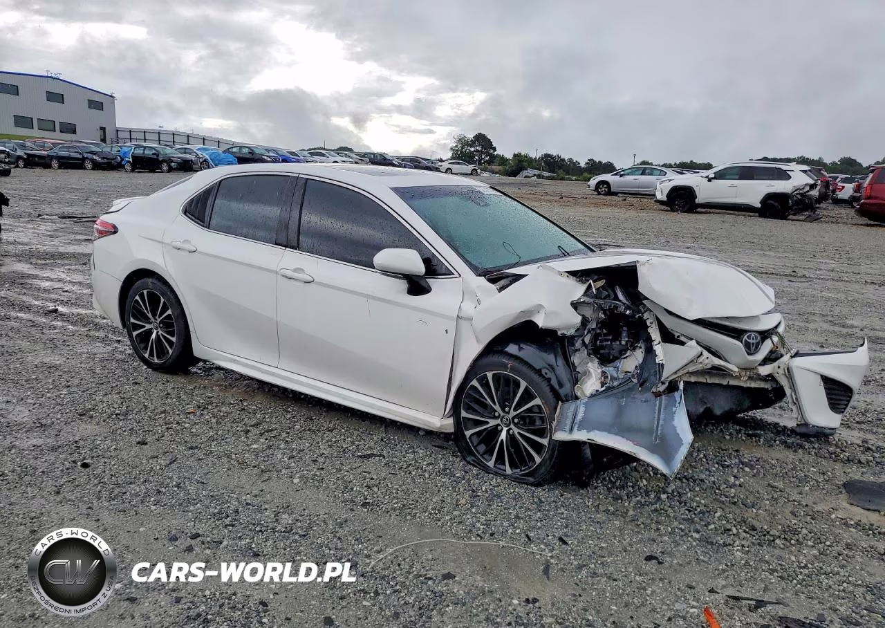 2018 Toyota Camry Se VIN:4T1B11HK5JU140293 - 4